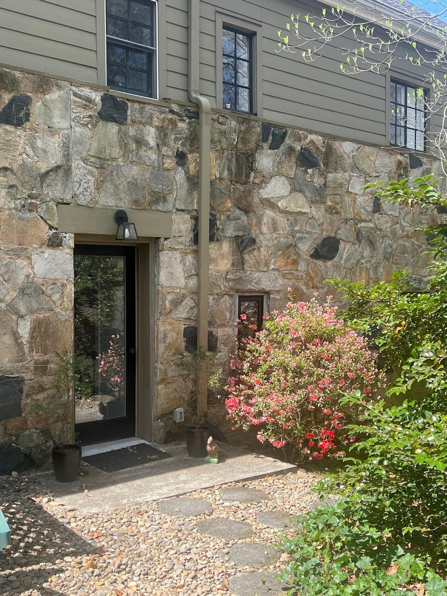 Studio Guest Suite In Forest Cottage Tryon Exterior foto
